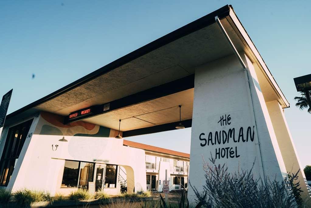 Sandman Hotel Santa Rosa Exterior photo